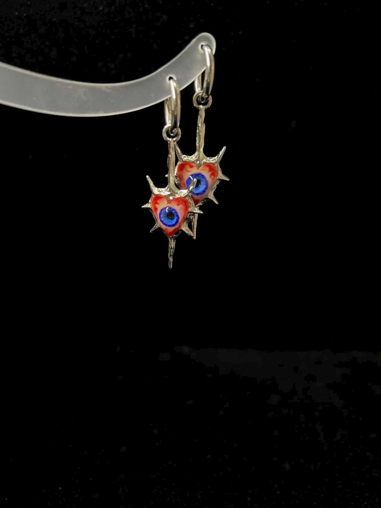 How to Style Gothic Jewelry in Your Everyday Life