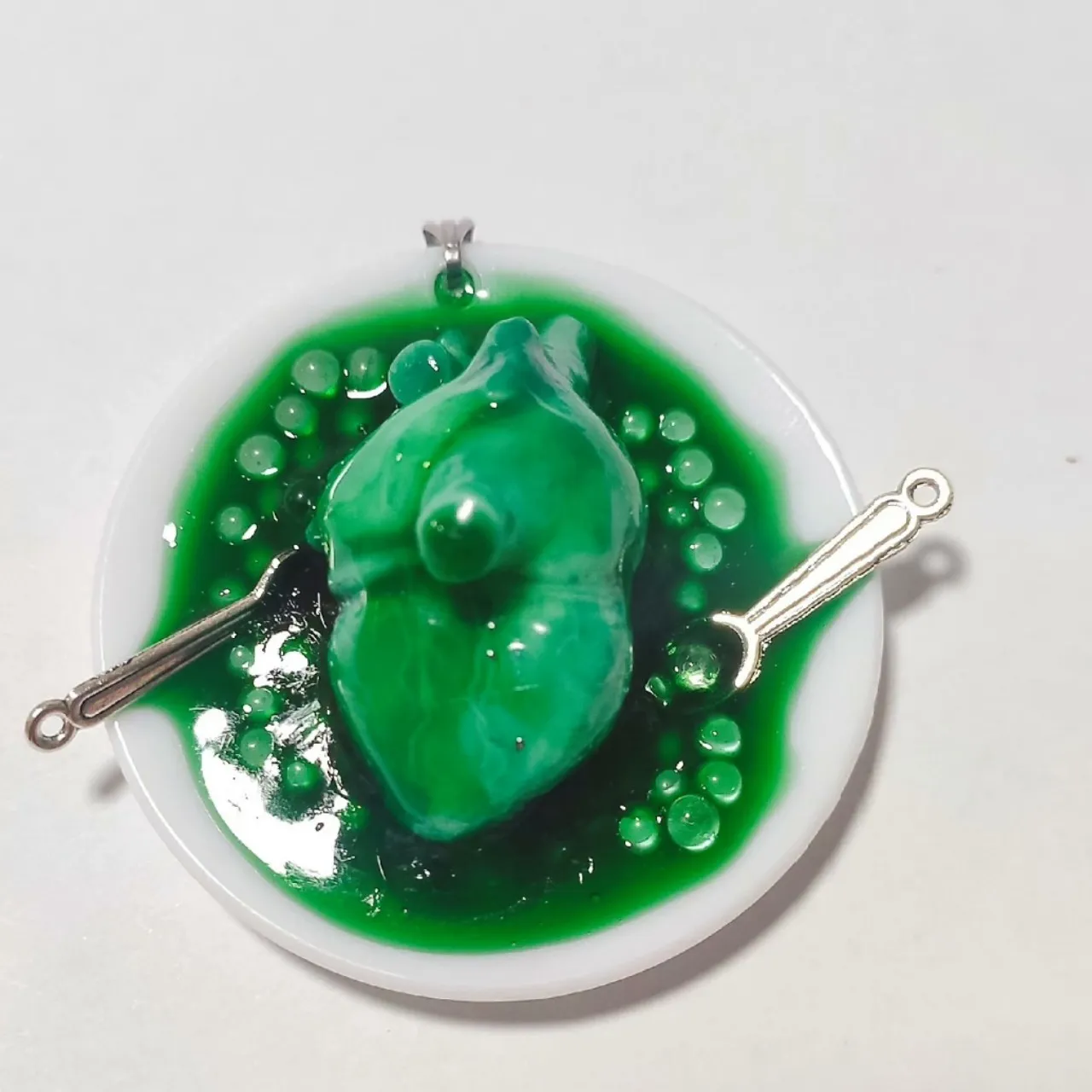 Brain Eyeball Plate Pendant | Horror Anatomy Necklace