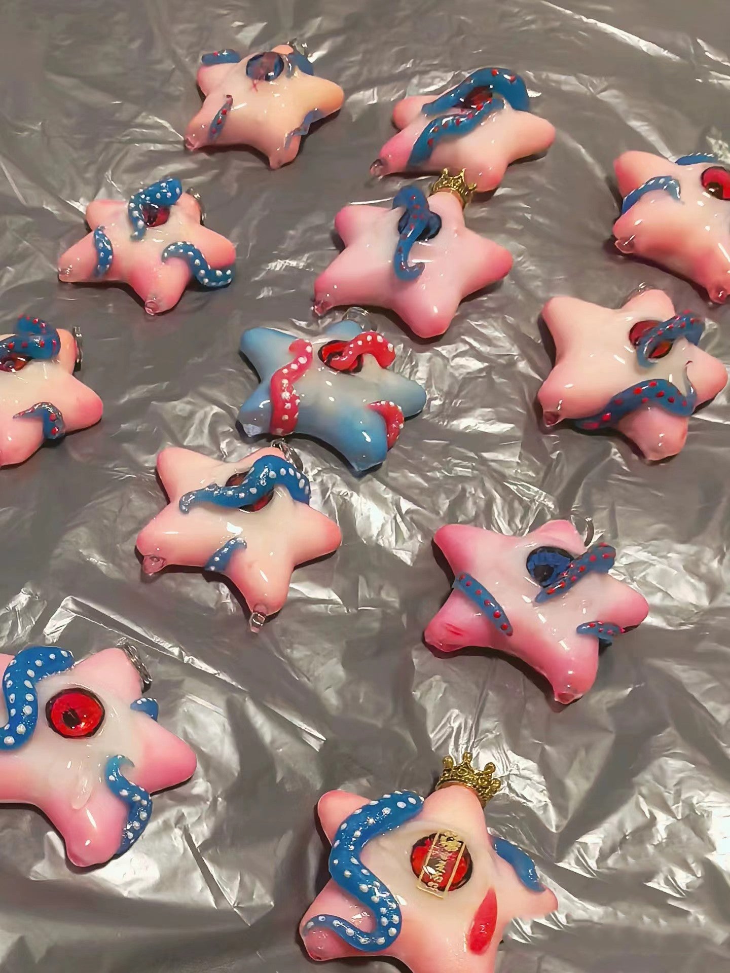 handmade pastel goth starfish pendants with eyeball creepy cute aesthetic
